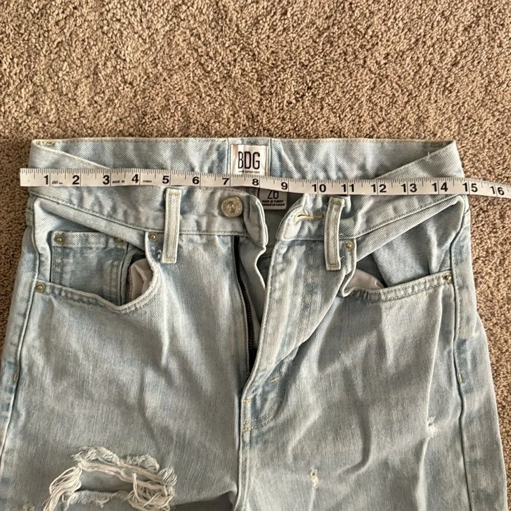 BDG Urban Outfitters Distressed High Rise Baggy Light Wash Denim Jeans- Size 26